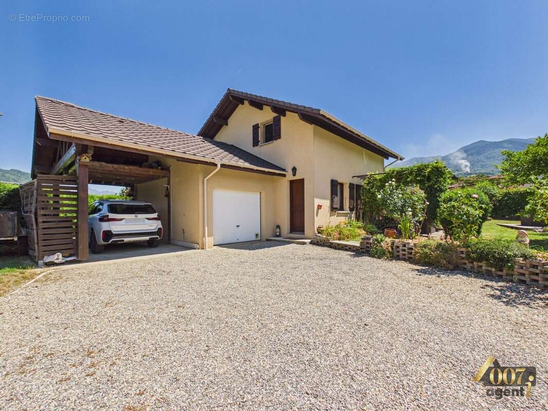 Maison 83 m² à La Rochette  - photo 2