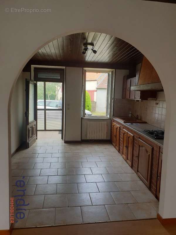 Maison à PREVERANGES