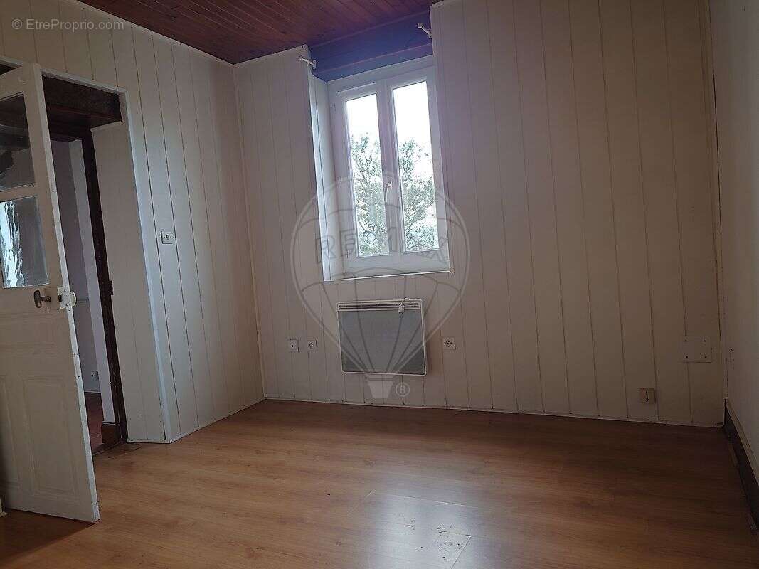 Maison à SAVIGNY-POIL-FOL