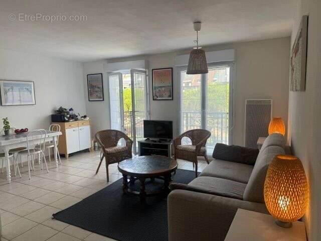 Appartement À Vendre - photo 2