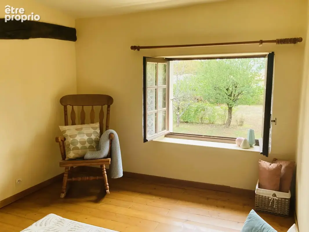 Charmante Maison Individuelle en Pierre avec 3 Chambres et Jardin - photo 7