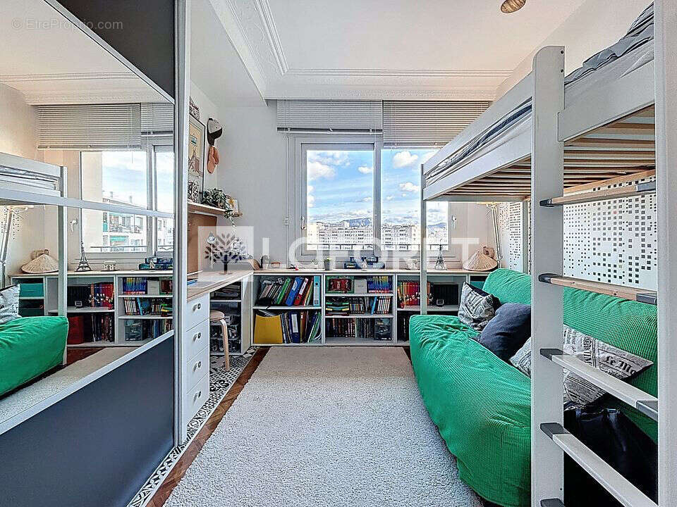 Appartement à MARSEILLE-8E
