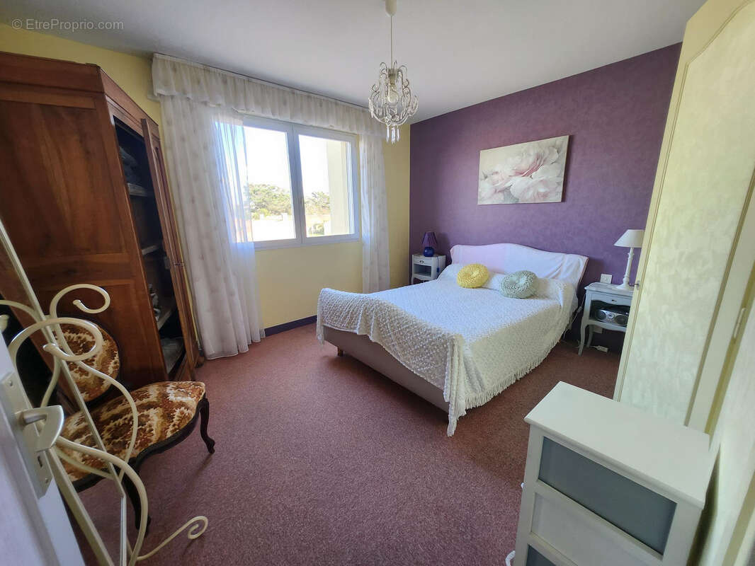 vue imprenable directe sur mer, centre de Sion sur l'Océan, pour ce 56 m2 avec garage et cave ! - photo 10