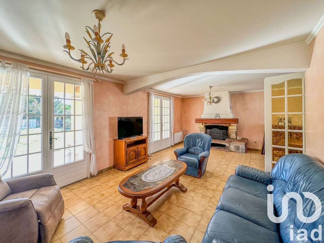 Photo 7 - Maison à ROQUEBRUNE-SUR-ARGENS