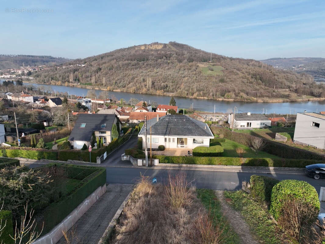 Terrain à SIERCK-LES-BAINS