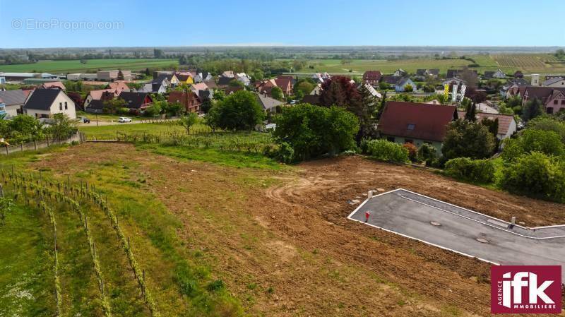 Terrain à PFAFFENHEIM