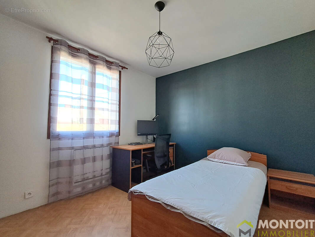 Maison 7 pieces - 160m2 - 5 chambres - garage double - jardin - proche toutes commodites - photo 11