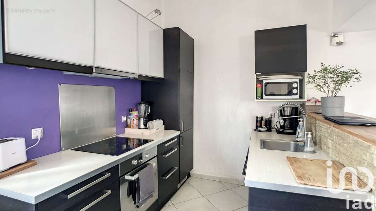 Photo 3 - Maison à LA TOUR-D'AIGUES