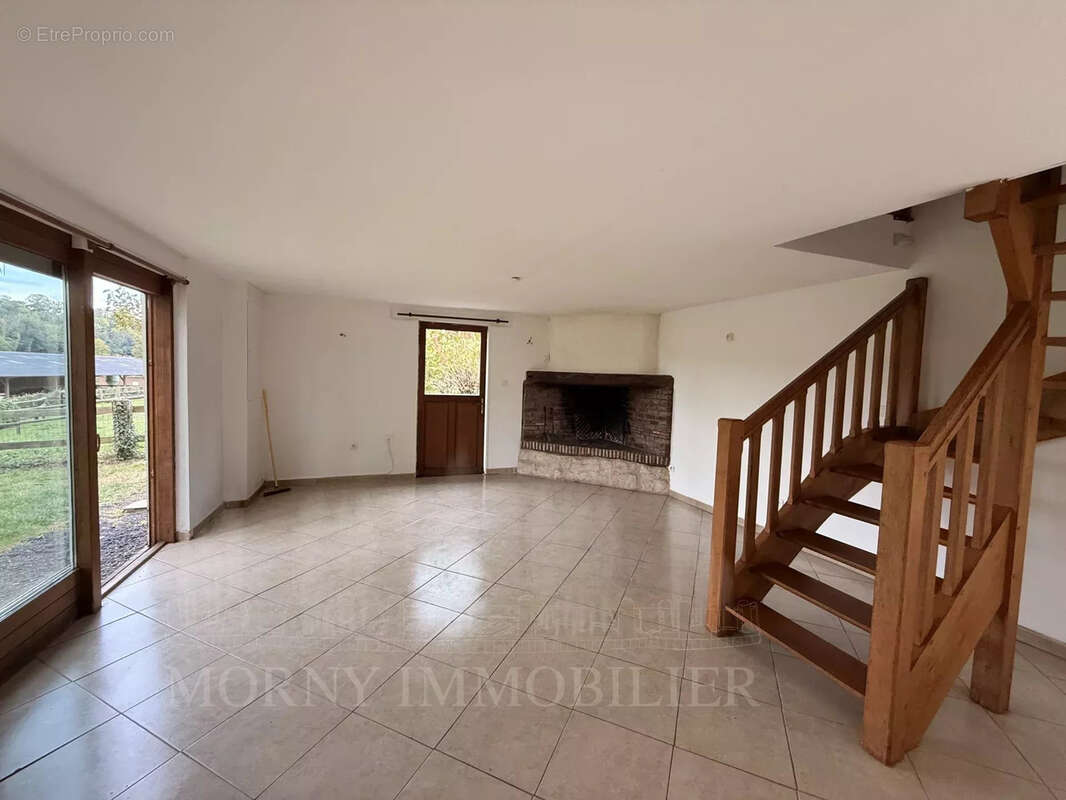 Maison à SAINT-PIERRE-AZIF