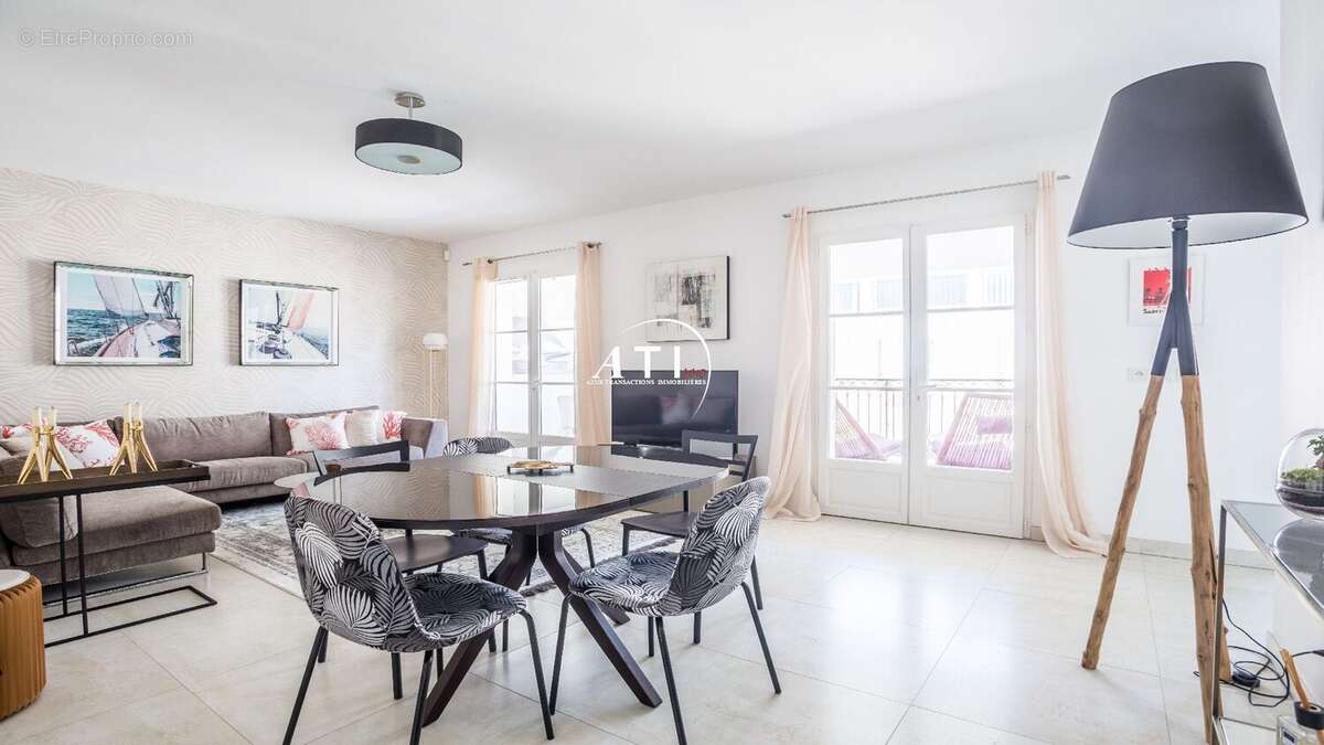 Appartement à SAINT-TROPEZ