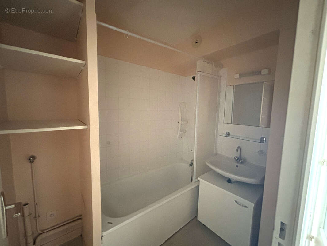 Appartement à SAINT-ERBLON