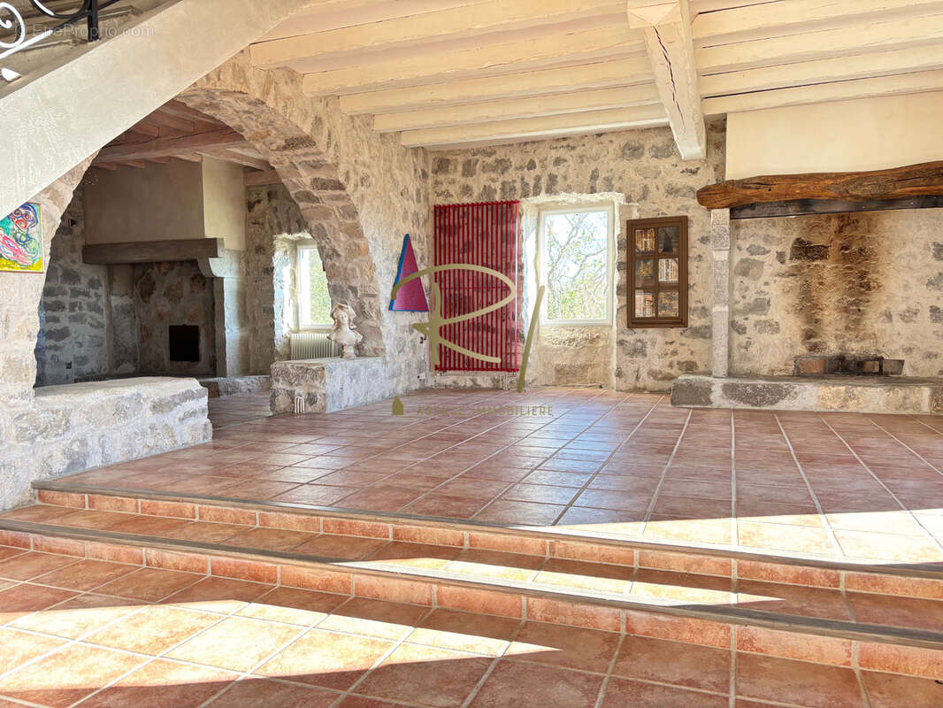 Maison à LABEAUME