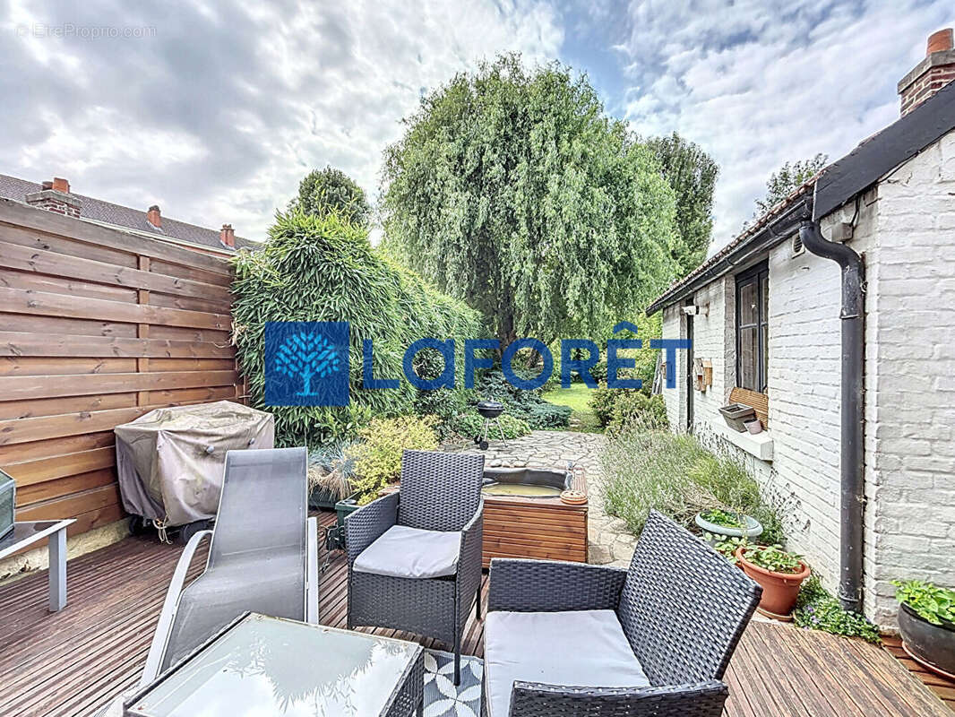 Maison à SAINT-AMAND-LES-EAUX