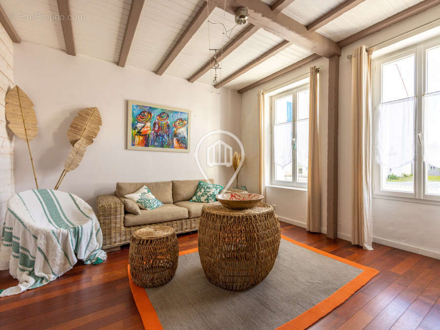 Maison à L&#039;EPINE