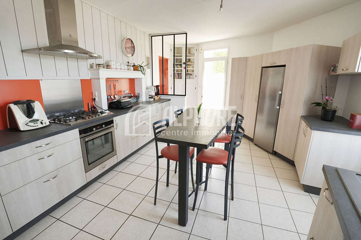 Maison 129m² - 3 chambres - terrain de 1666m² - Rives De L Yon - photo 8