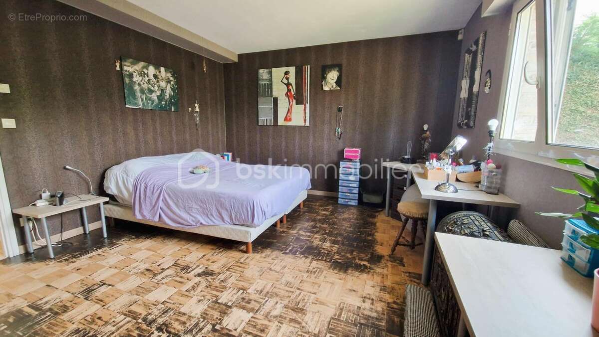 Maison d'architecte 5 chambres – 220 m² utiles – Secteur recherché de Douai, à proximité immédiate de la Faculté de Droit - photo 7