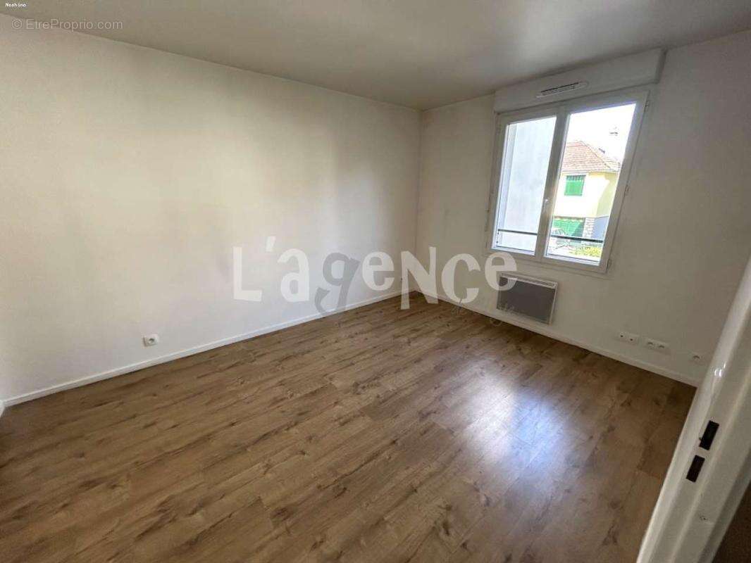 Appartement à CLAYE-SOUILLY
