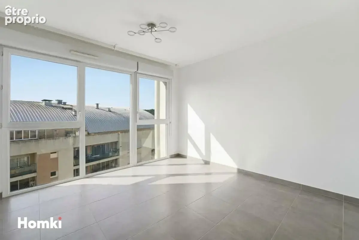 Antibes – Dernier étage – Duplex 4 pièces lumineux avec grande terrasse et double garage fermé - photo 8
