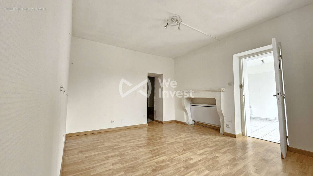 Appartement 126 m² à Bains-Les-Bains  - photo 3
