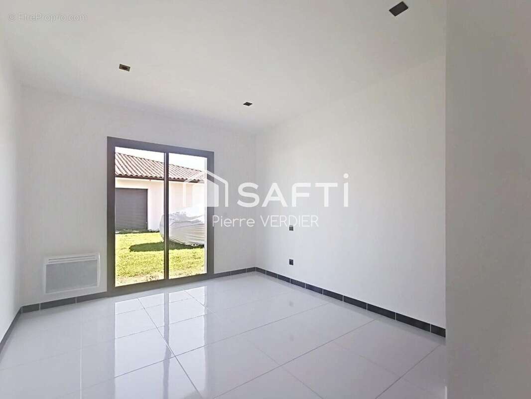 Photo 3 - Maison à AMBARES-ET-LAGRAVE