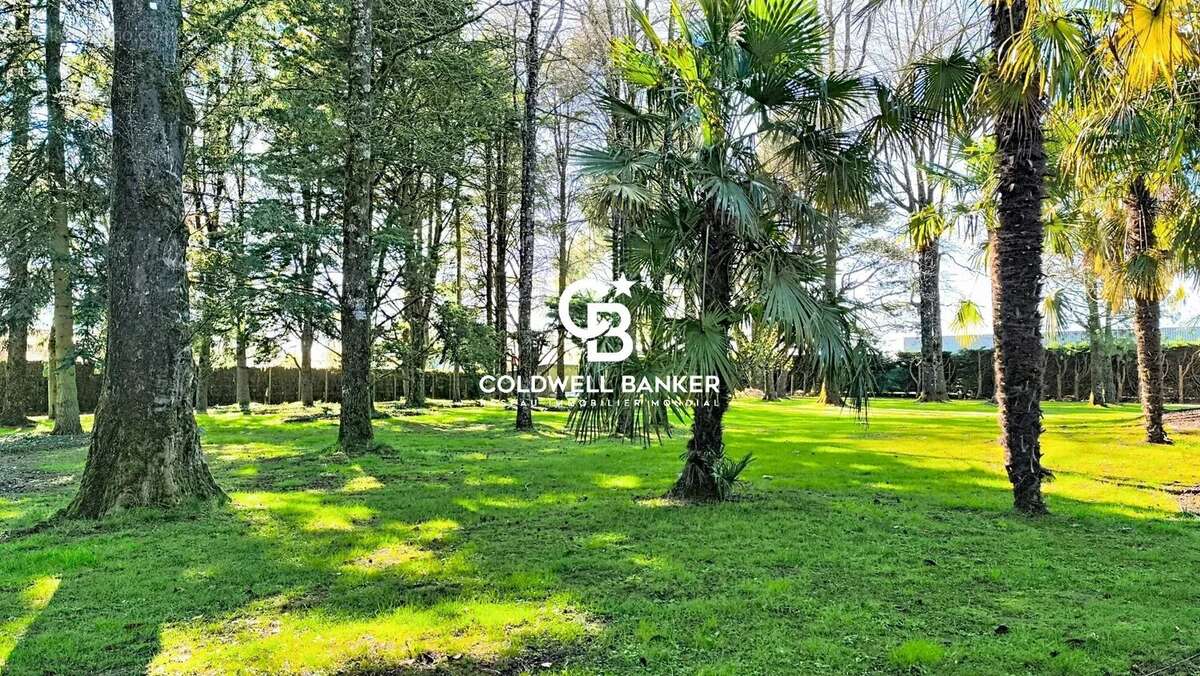 Maison à LES HERBIERS