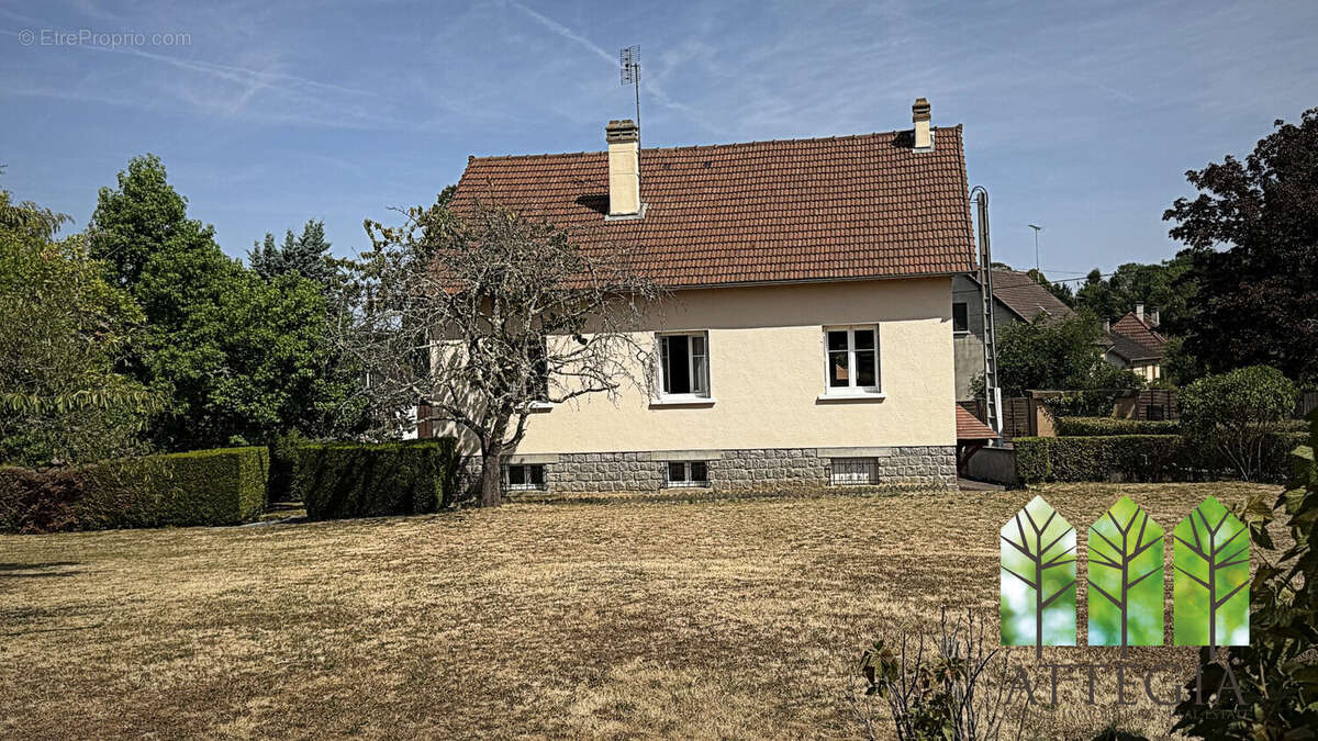 Maison 128 m² à Bonnat  - photo 2