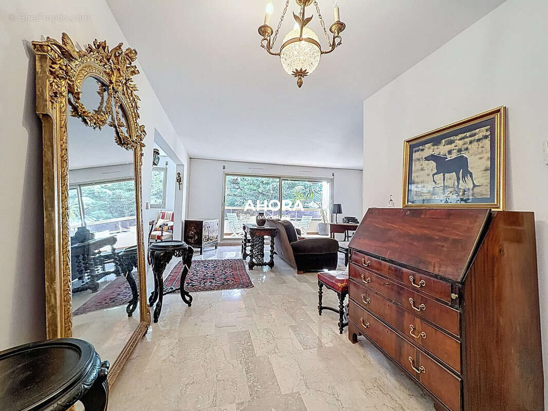 Appartement à MARSEILLE-9E