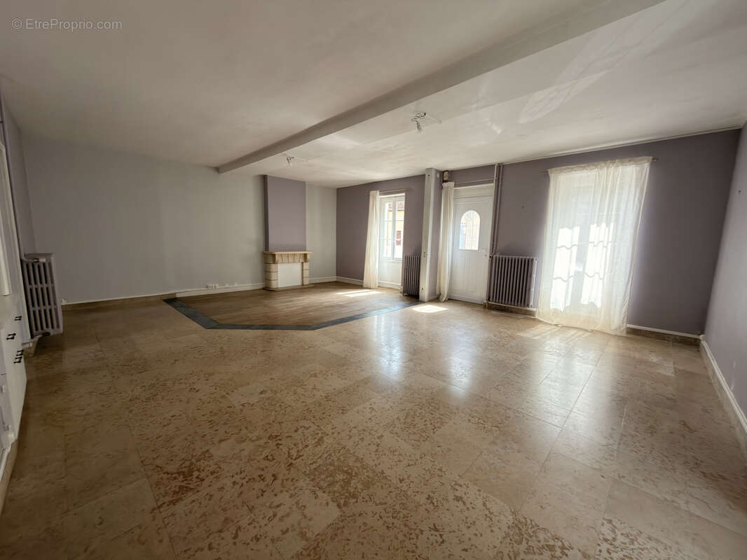 Appartement à CHATILLON-SUR-LOIRE