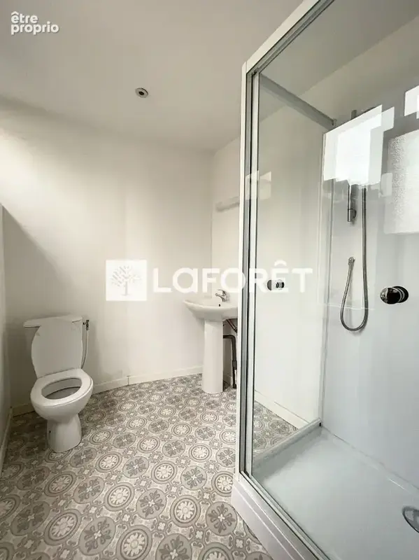 Maison 3 chambres, cour, garage. - photo 4