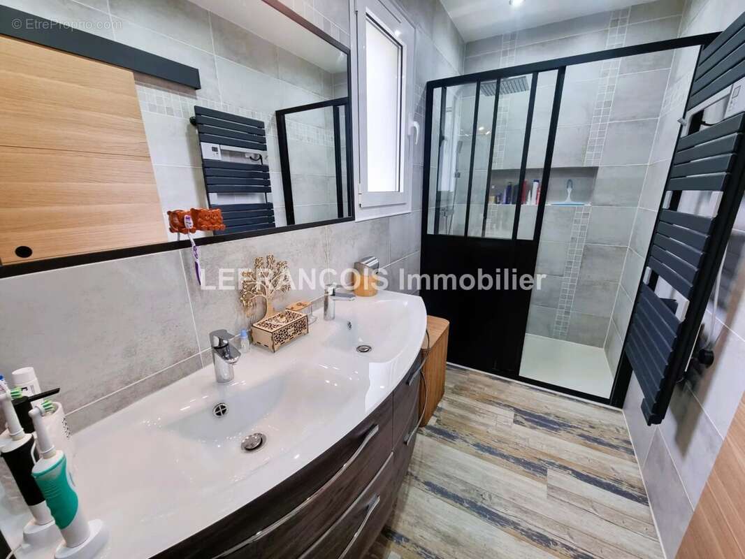 Maison à PEYMEINADE