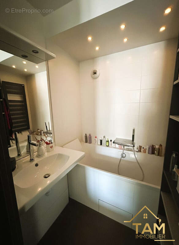 Appartement 60 m² à Saint-Cyr-L'ecole  - photo 8