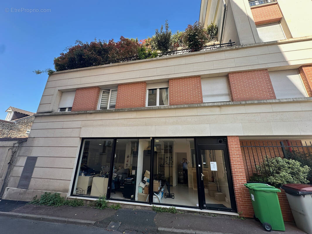 Commerce à LE RAINCY