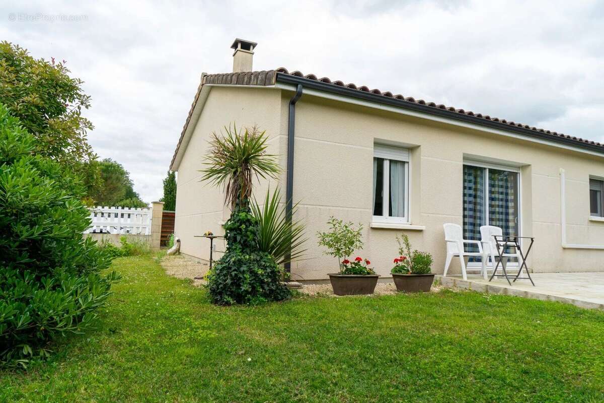 Maison à ARVEYRES