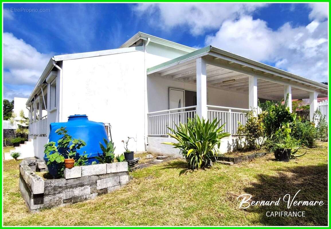 Maison vue mer et les Saintes - 7 pièces - 4 chambres - 130 m² sur terrain 1000m² - photo 3
