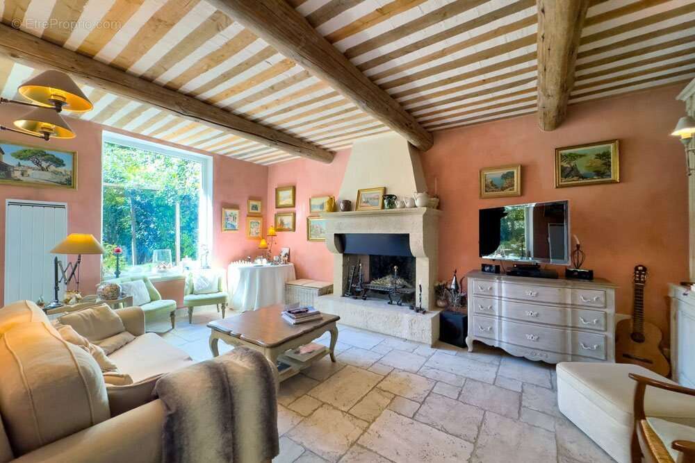 Maison à VAISON-LA-ROMAINE