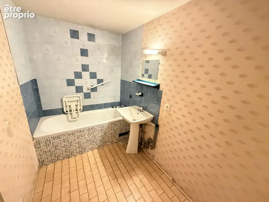 Maison avec jardin au prix d’un appartement   Emplacement idéal et fort potentiel ! - photo 8