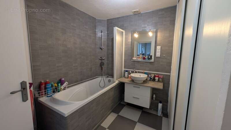 Maison à L&#039;ISLE-SUR-SEREIN