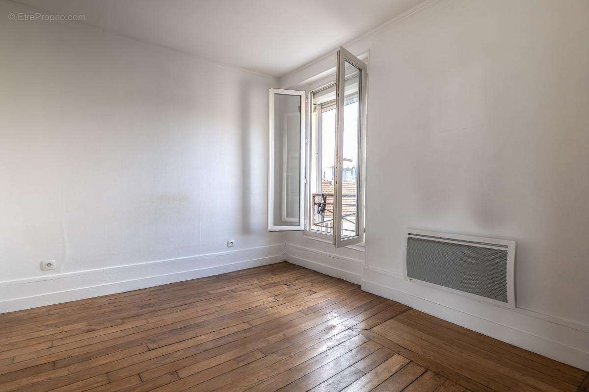 Appartement à PARIS-11E