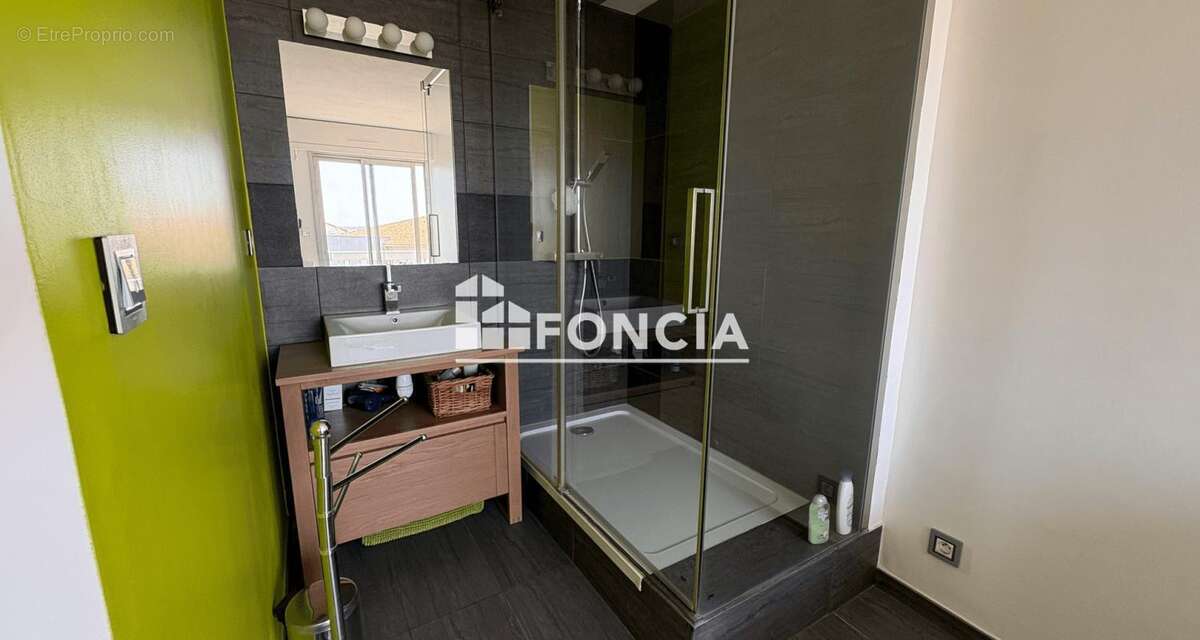Appartement à CARQUEIRANNE