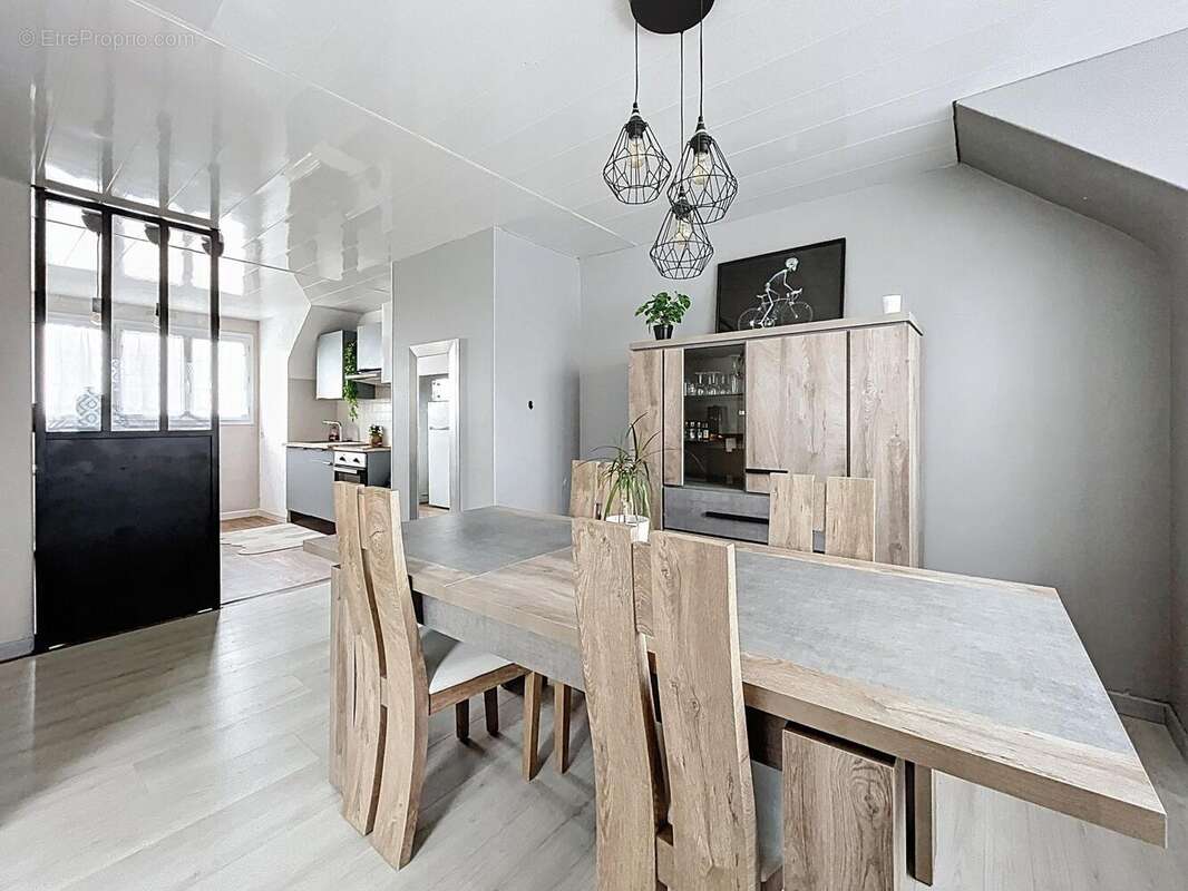 Photo 2 - Appartement à TROYES