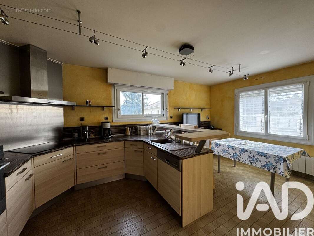 Photo 2 - Maison à MONTENDRE