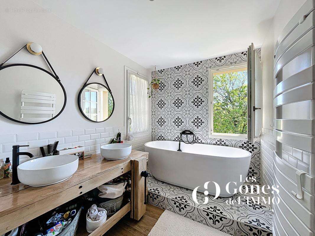 Maison à FRANCHEVILLE