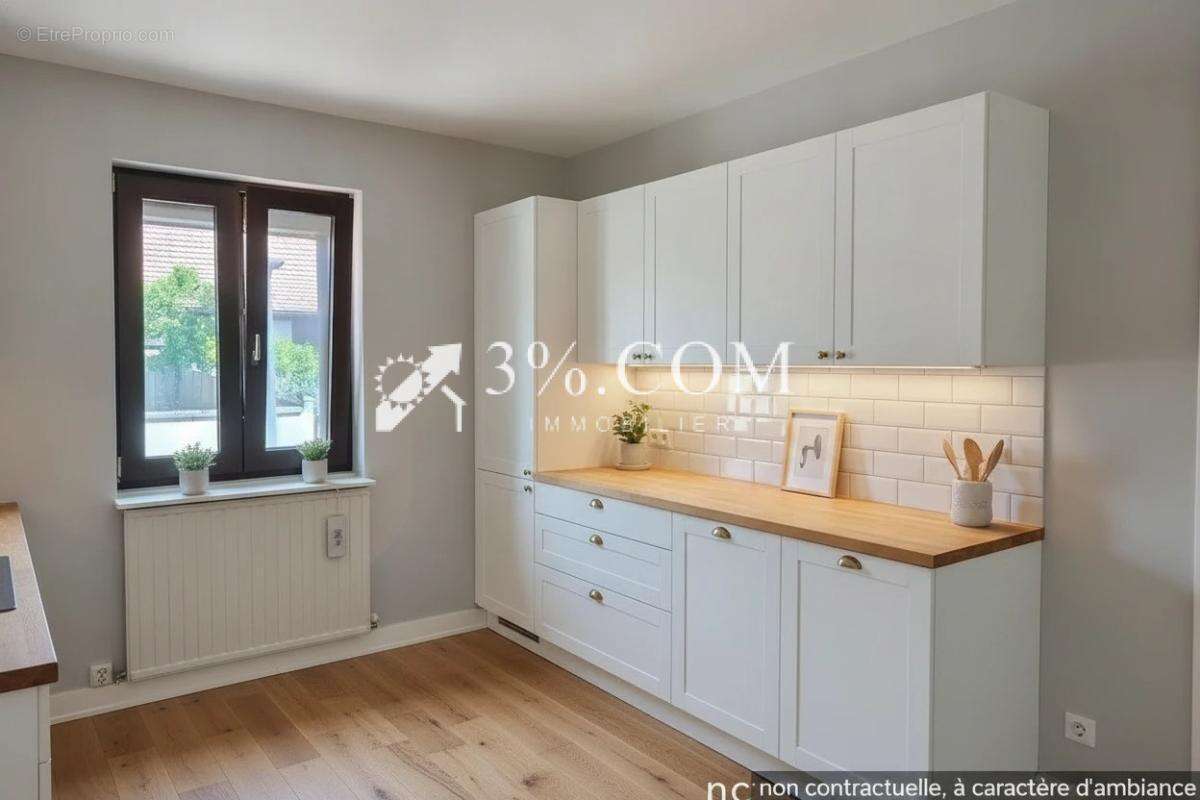 Maison des annees 1950  de 105m2 a renover avec dependances - photo 6