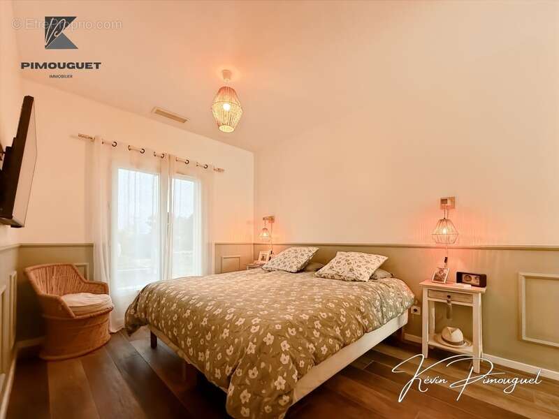 Maison à SAINT-MAGNE-DE-CASTILLON