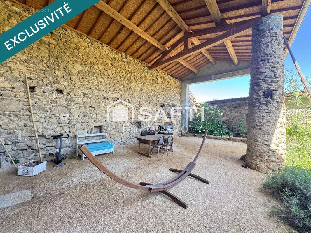 Maison 280 m² à Crozes-Hermitage  - photo 2