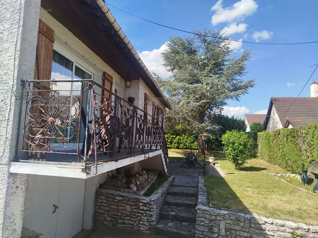 Maison à LA COUTURE-BOUSSEY