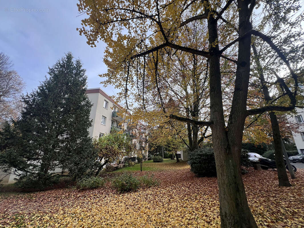 Appartement à SAINT-BRICE-SOUS-FORET