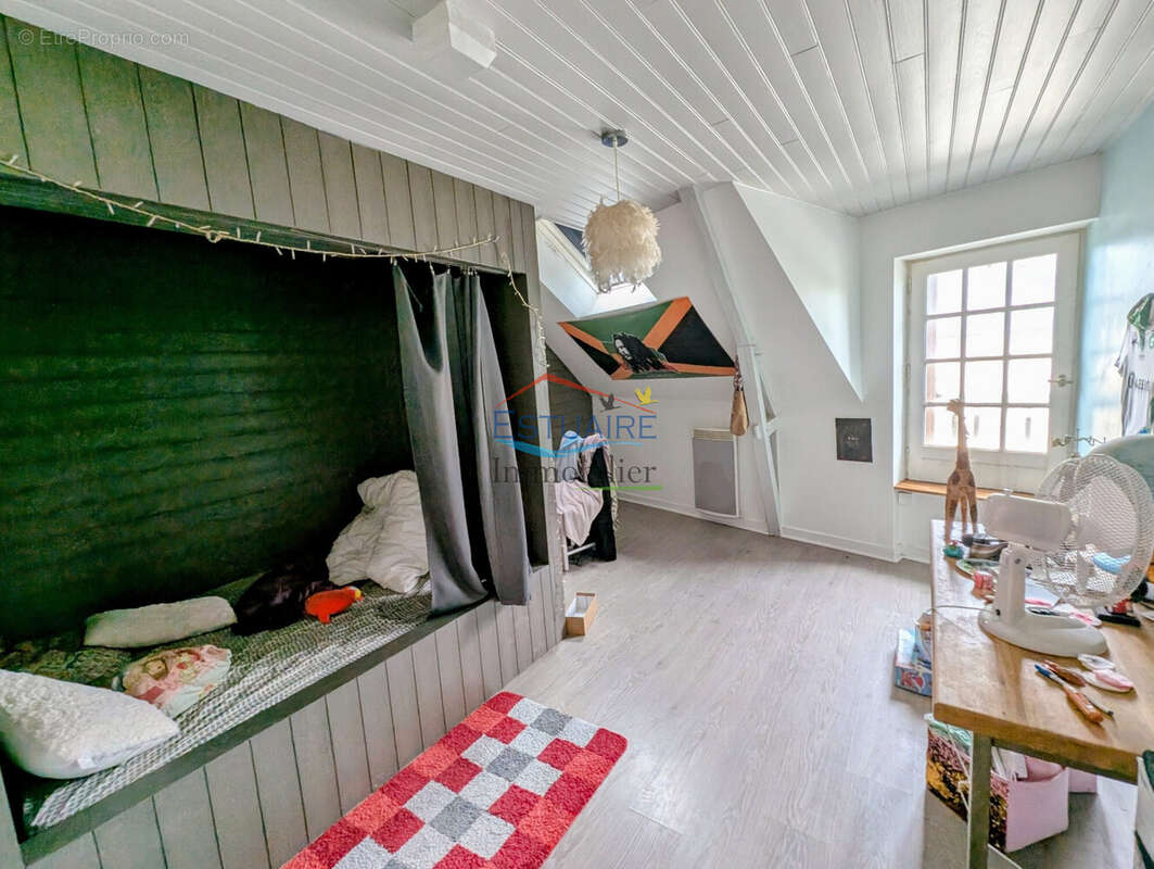 Maison 135 m² à Saffre  - photo 8