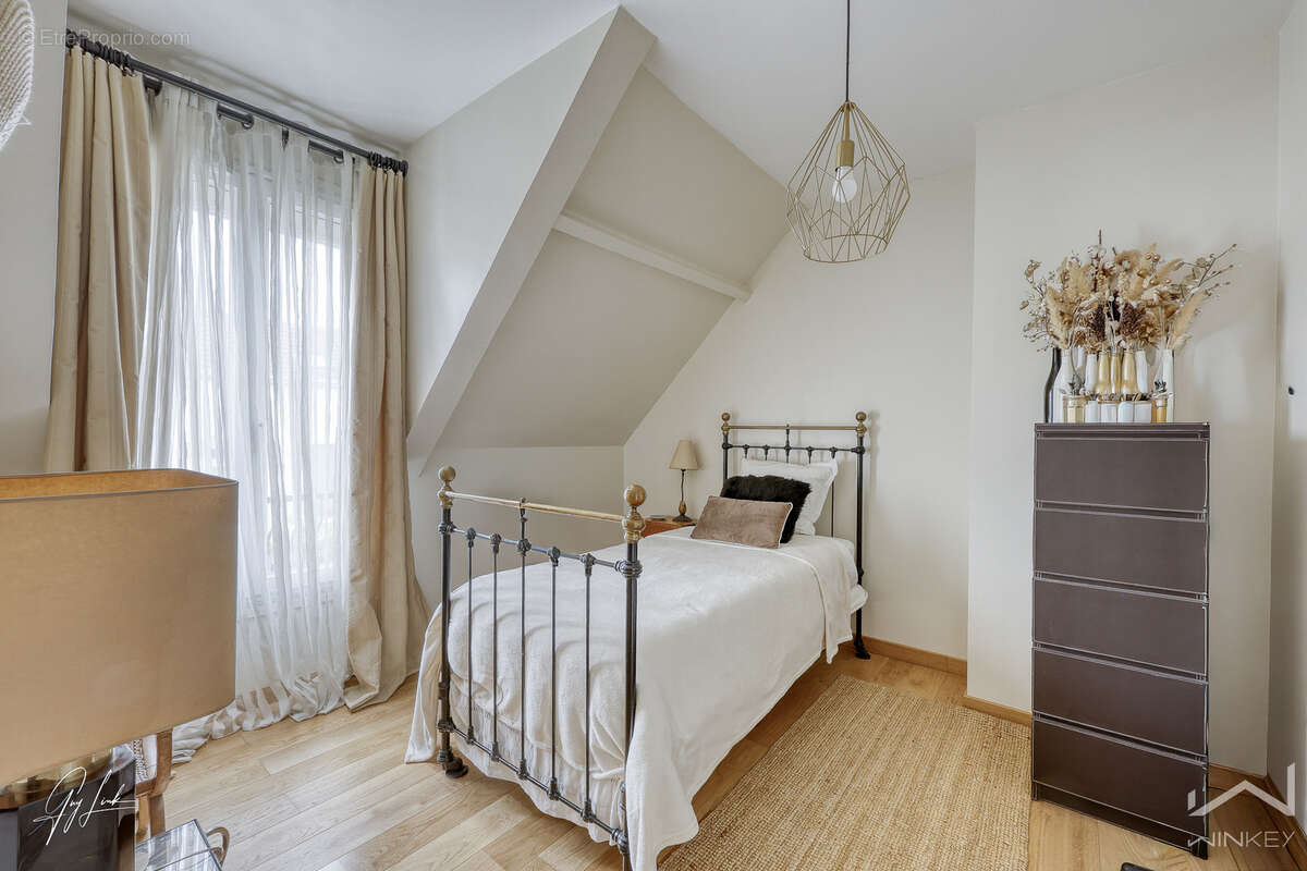 Maison à NANTERRE