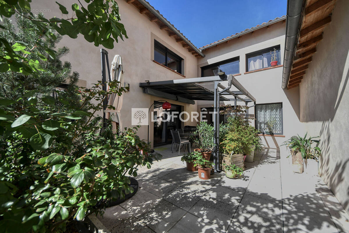 Appartement à LISLE-SUR-TARN